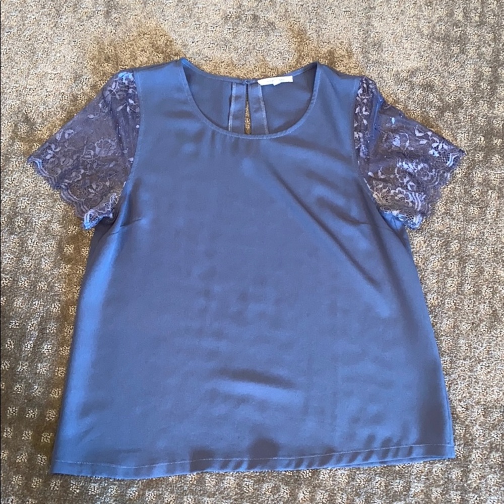 Women’s Hawthorn Top Size M